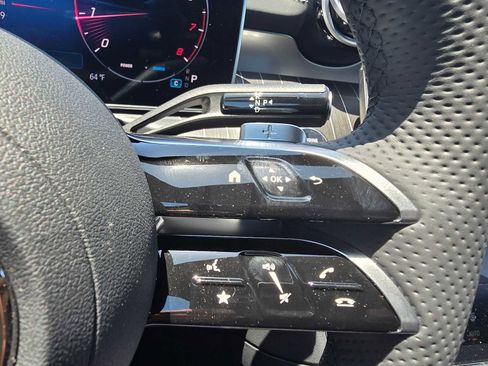 Used 2025 Mercedes-Benz C 300 4MATIC Sedan image 31