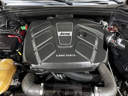 Used 2014 Jeep Grand Cherokee Summit AWD/4WD image 26