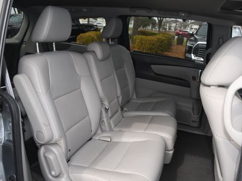 Used 2017 Honda Odyssey EX-L image 19