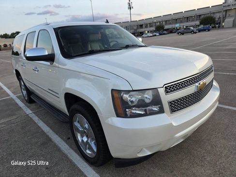 Used 2010 Chevrolet Suburban LTZ image 1