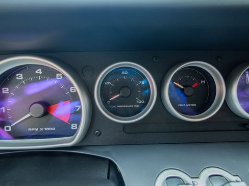 Used 2006 Ford GT RWD image 53