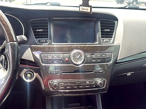 Used 2015 Kia Cadenza Limited FWD image 6