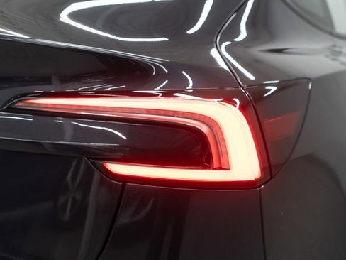 Used 2024 Tesla Model 3 image 42