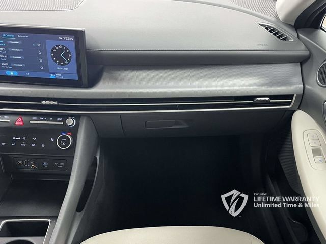 Used 2025 Hyundai Sonata SEL FWD image 20