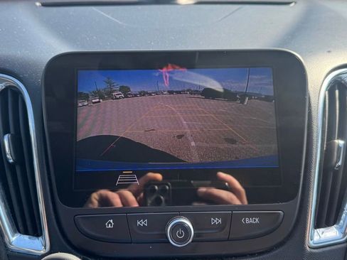 Used 2019 Chevrolet Malibu LT FWD image 20