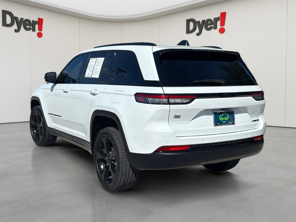 Used 2025 Jeep Grand Cherokee Limited w/ Black Appearance Package RWD image 3