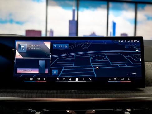 New 2026 BMW ALPINA XB7 AWD/4WD image 18