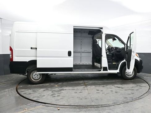 Used 2024 RAM ProMaster 2500 w/ Convenience Group FWD image 45