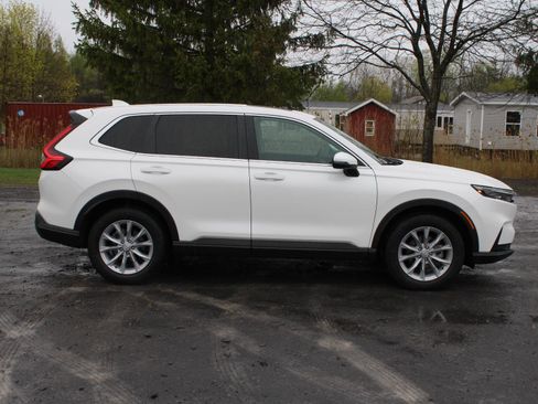 Used 2025 Honda CR-V EX image 4