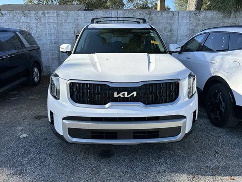 Certified 2025 Kia Telluride EX FWD image 7