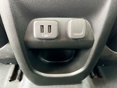 Used 2022 Chevrolet Colorado Z71 image 25