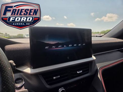 Used 2025 Ford Explorer ST-Line w/ Premium Package AWD/4WD image 17