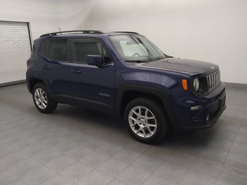 Used 2020 Jeep Renegade Latitude w/ Cold Weather Group image 11