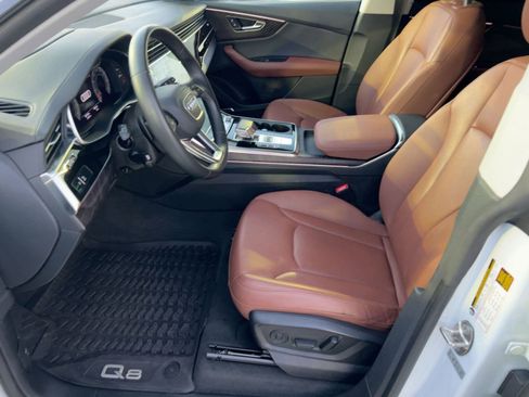 Used 2022 Audi Q8 Prestige w/ Prestige Package image 5