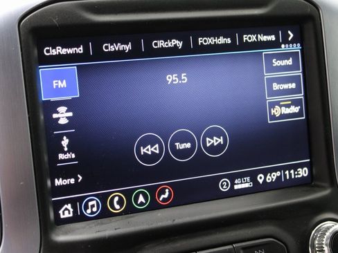 Used 2020 GMC Sierra 1500 SLT w/ SLT Premium Package image 2