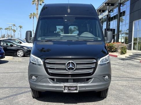 Used 2024 Mercedes-Benz Sprinter 3500 image 11