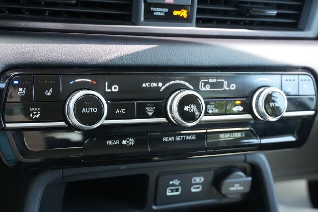 Used 2025 Honda Pilot Elite image 39