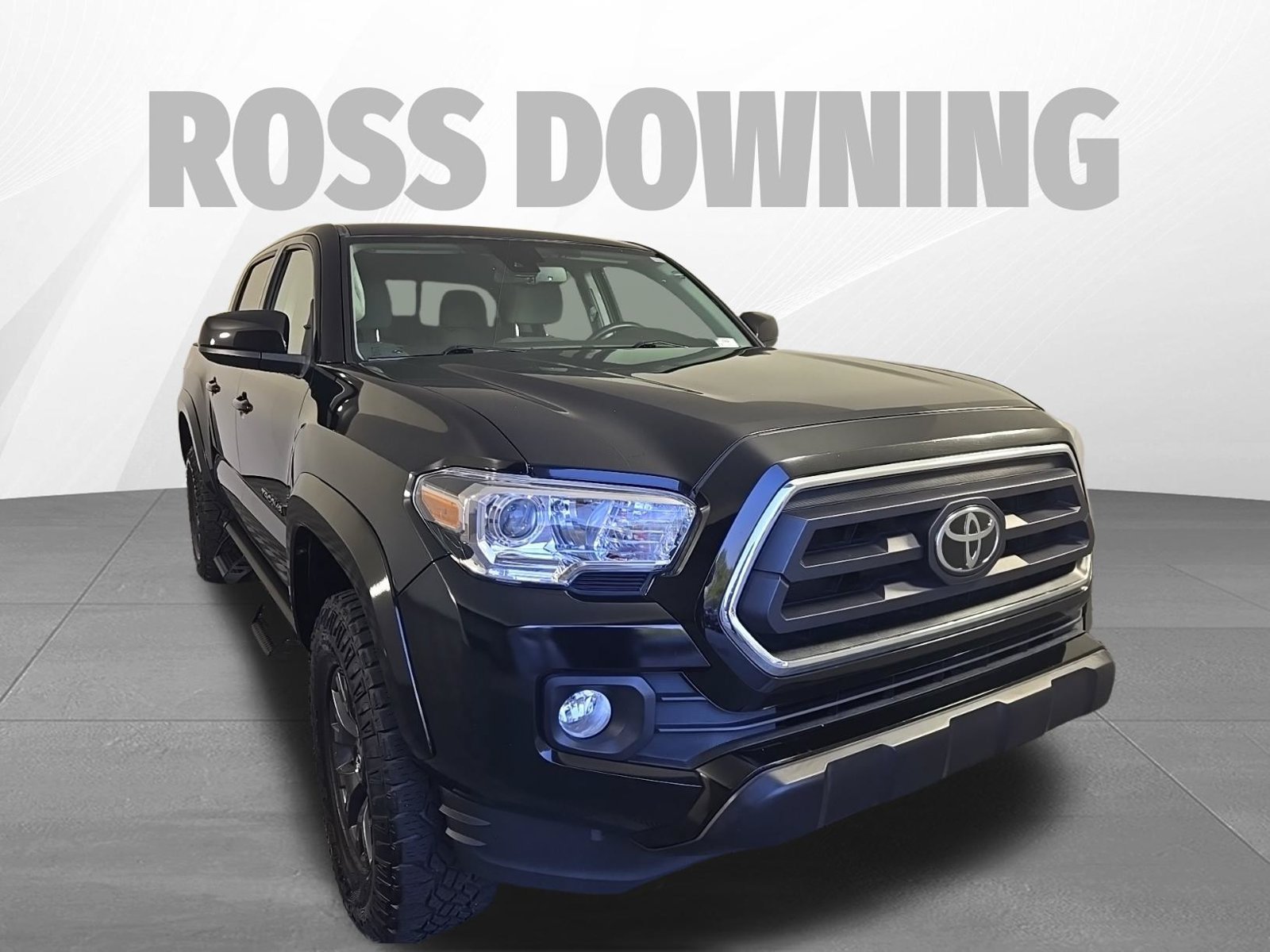 Used 2023 Toyota Tacoma SR5 RWD image 3