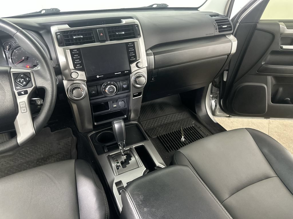 Used 2022 Toyota 4Runner SR5 Premium w/ Moonroof Package RWD image 21