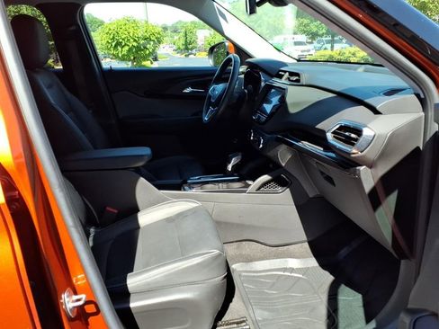 Used 2022 Chevrolet TrailBlazer LT w/ Sun and Liftgate Package AWD/4WD image 10