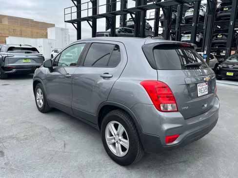 Used 2020 Chevrolet Trax LS FWD image 7