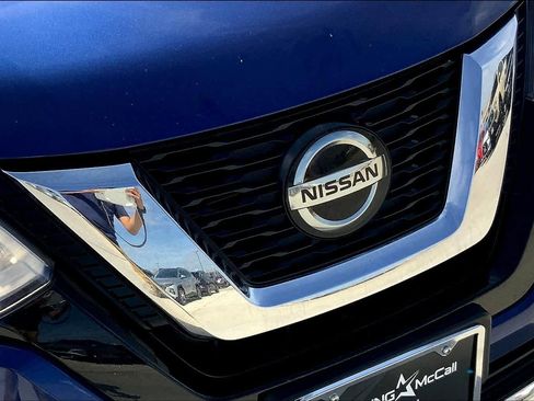 Used 2020 Nissan Rogue SL image 30