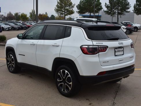 Used 2022 Jeep Compass Limited image 9