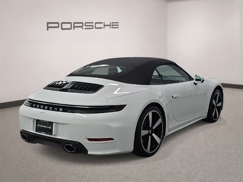 Used 2026 Porsche 911 Carrera RWD image 7