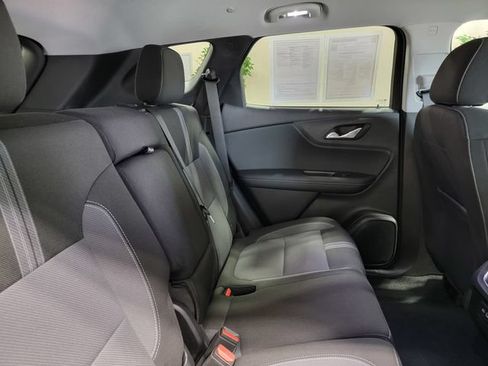 Used 2024 Chevrolet Blazer LT w/ Convenience Package FWD image 15