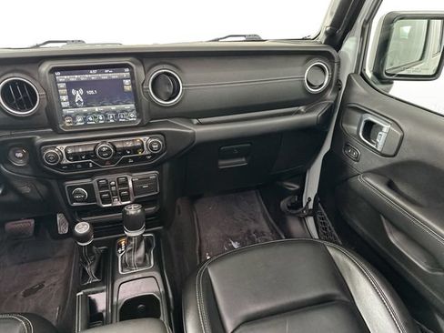 Used 2023 Jeep Wrangler Unlimited Sahara w/ Cold Weather Group AWD/4WD image 29