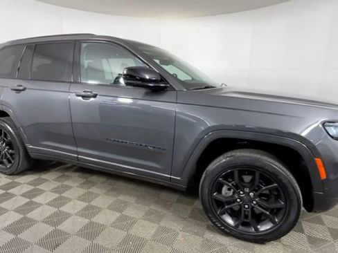 Used 2023 Jeep Grand Cherokee 30th Anniversary AWD/4WD image 2