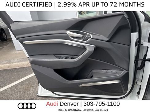 Used 2023 Audi e-tron Premium Plus w/ Premium Plus Package image 9