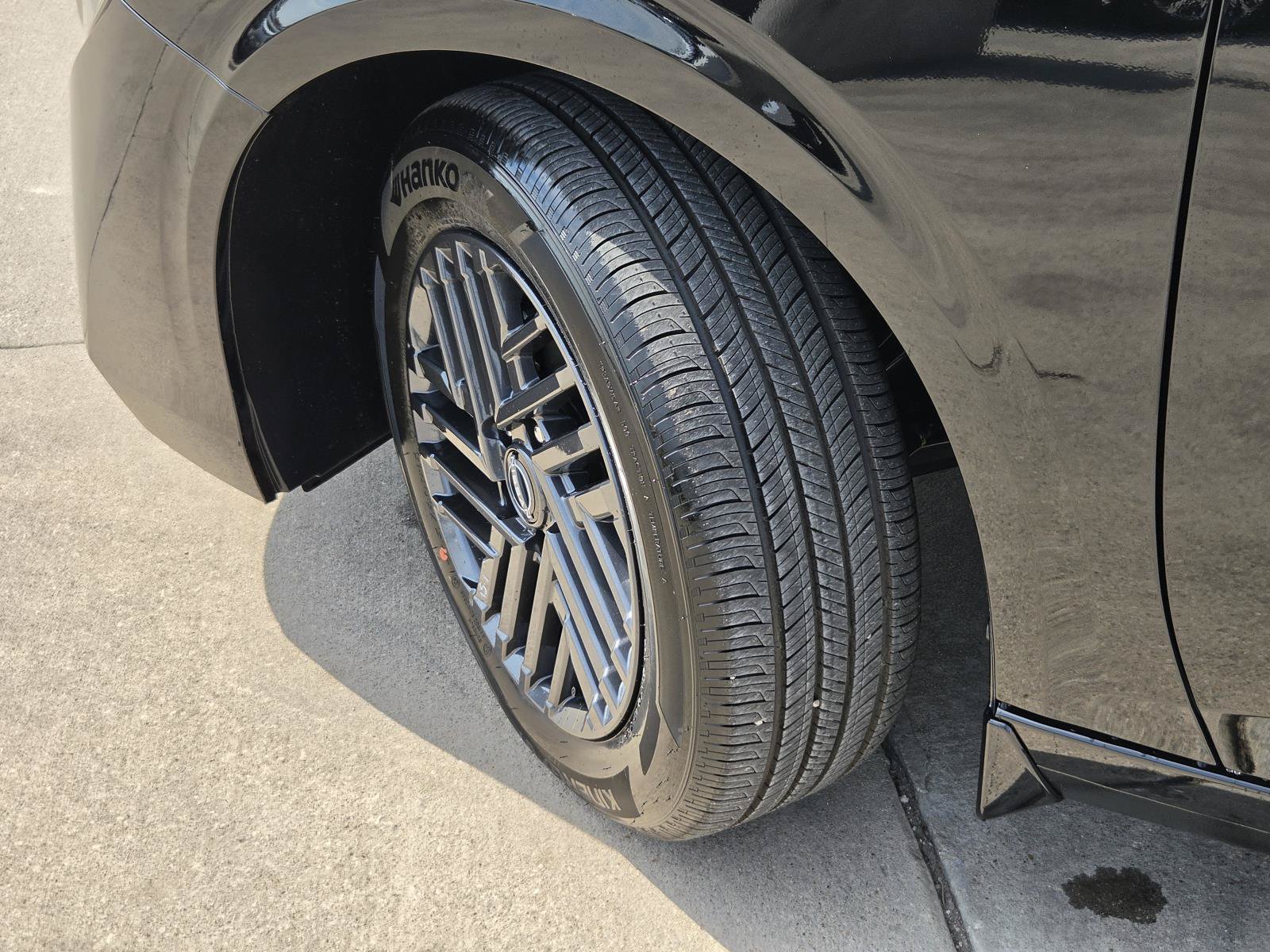 New 2027 Nissan Sentra SV FWD image 9