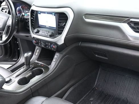 Used 2019 GMC Acadia SLT image 30