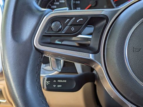 Used 2018 Porsche Cayenne image 28