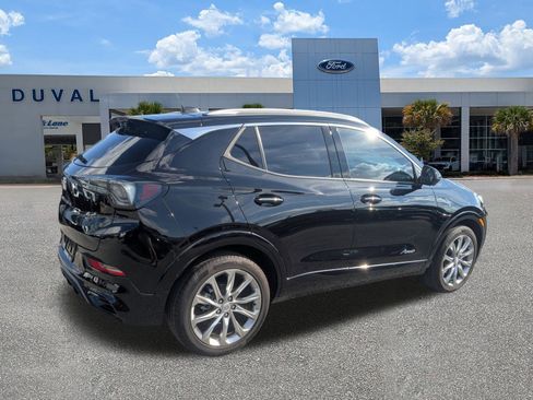 Used 2025 Buick Encore GX Avenir w/ Avenir Technology Package image 4