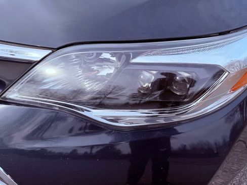 Used 2017 Toyota Avalon image 12