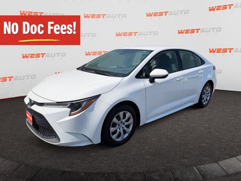 Used 2020 Toyota Corolla LE w/ Carpet Mat Package (TMS) FWD image 1