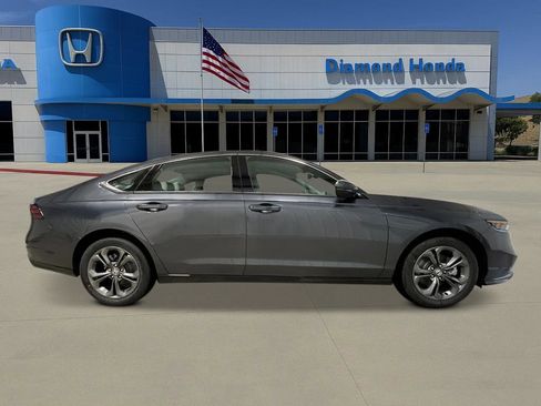 New 2026 Honda Accord EX-L image 8