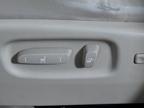 Used 2012 Lexus RX 350 FWD w/ Premium Pkg image 16