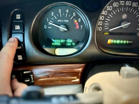 Used 2005 Buick Le Sabre Custom FWD image 45