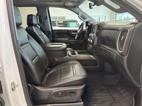 Used 2019 GMC Sierra 1500 Denali w/ Denali Ultimate Package AWD/4WD image 16
