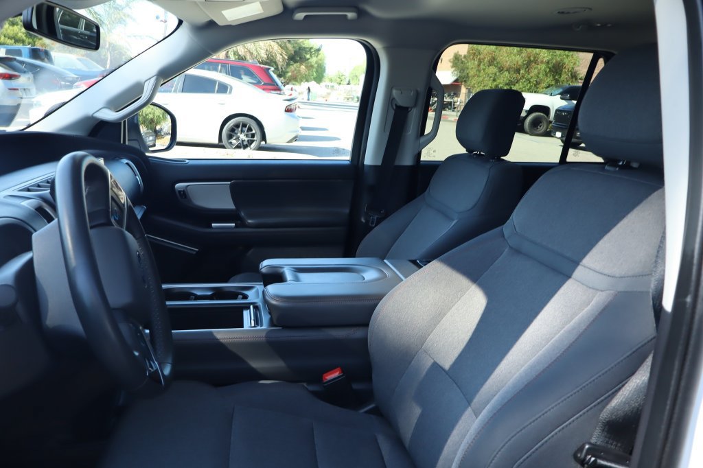 Used 2025 Ford Expedition Active AWD/4WD image 20