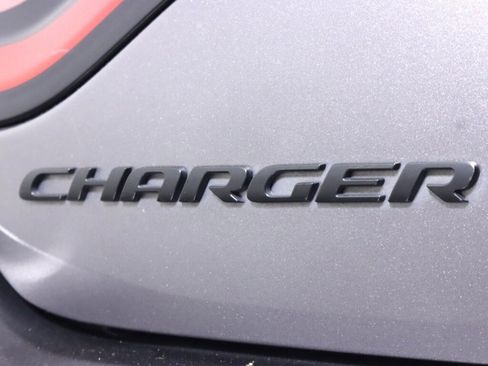 Used 2018 Dodge Charger SXT Plus w/ Blacktop Package image 32