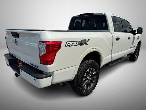 Used 2018 Nissan Titan PRO-4X w/ Pro-4x Convenience Package AWD/4WD image 3