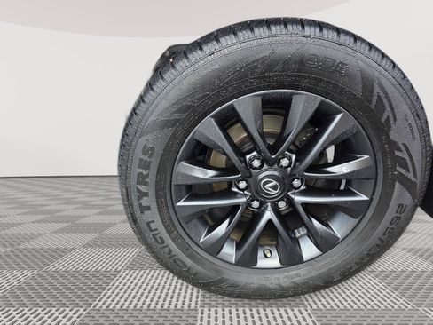 Used 2021 Lexus GX 460 Premium w/ Premium Package image 23