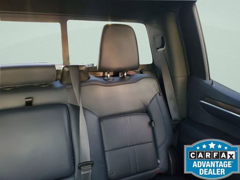 Used 2022 Chevrolet Silverado 1500 High Country w/ High Country Premium Package image 16