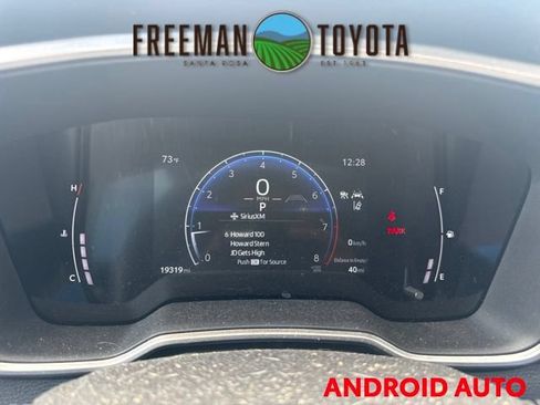 Used 2023 Toyota Corolla Cross XLE w/ Convenience Package FWD image 8
