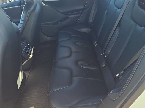 Used 2016 Tesla Model S 85D image 10