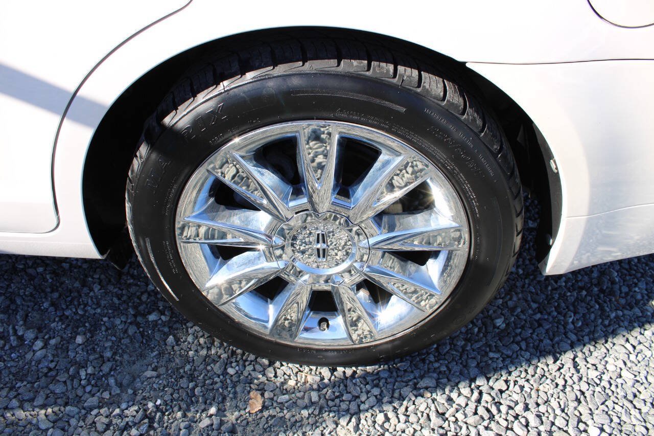 Used 2011 Lincoln MKZ Hybrid w/ 201A Rapid Spec Order Code FWD image 25